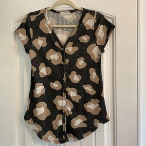 Cheetah Print, buttons going down the front shirt